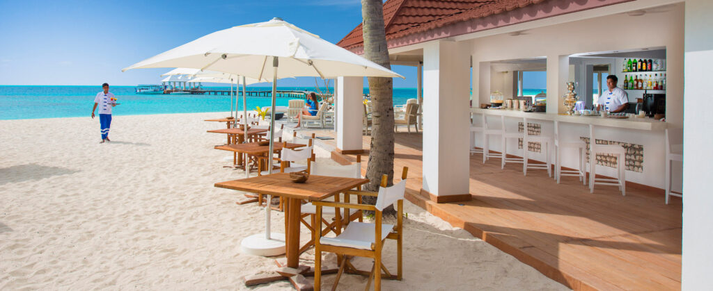 Boli-Beach-Bar_Thudu2
