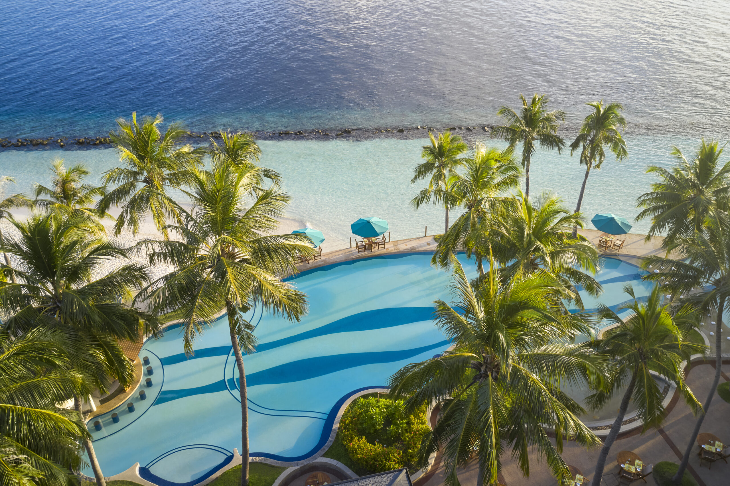 Royal Island – Main Pool Aerial – View